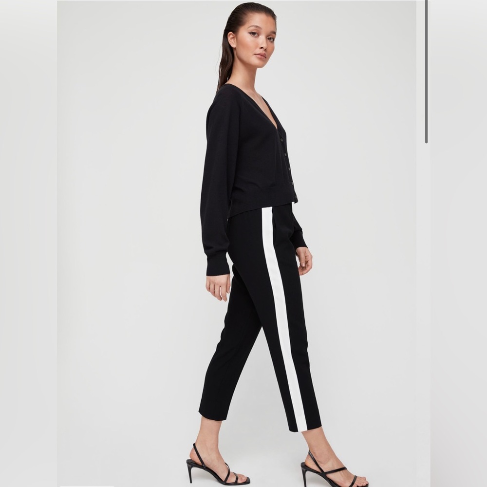 Aritzia - Babaton
Conan Pant Terado